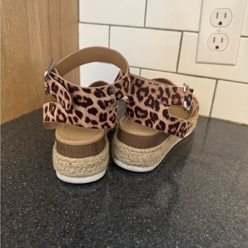 Leopard Platform Sandals - Picture 3 of 6